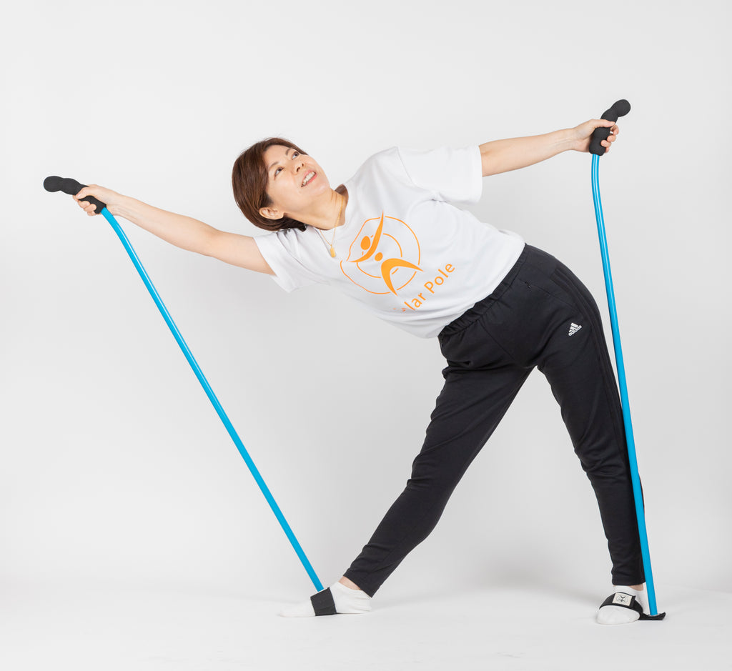 ソーラーポールを使って体操をしましょう